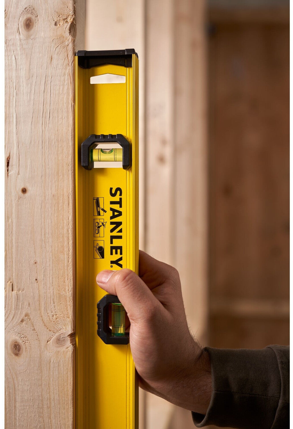 Niveau profilé 45 cm STANLEY 0-42-073 -