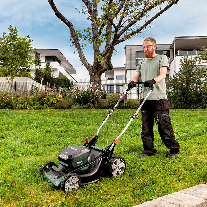 Tondeuse METABO RM 36-18 LTX BL 46 (vendu sans batterie)