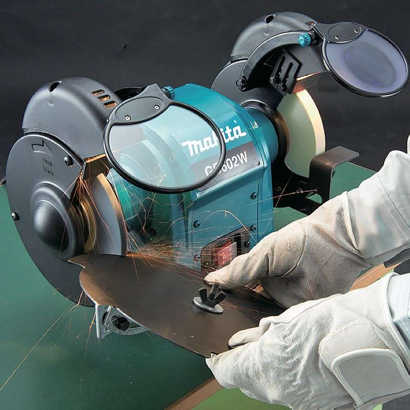 Touret à Meuler MAKITA GB602W pour meule 150 mm