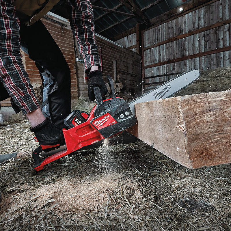 Tronçonneuse avec guide MILWAUKEE M18 FCHSC-0 FUEL - 18V - 30cm