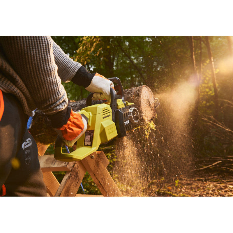 Tronçonneuse Brushless RYOBI RY36CSX35A-150 36V - Guide 35cm - 21 m/s - tendeur sans outil - 1 batterie lithium+ 36V 5,0 Ah et 1 chargeur 1,7 A