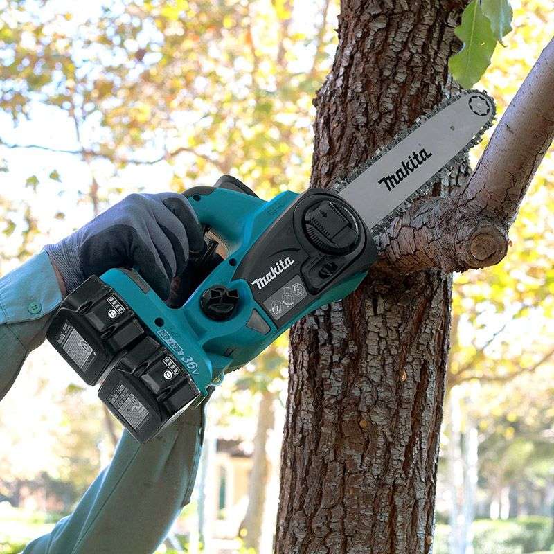 Tronçonneuse d'élagage MAKITA DUC302Z 36V (2x18V) Li-Ion (vendu sans batterie)