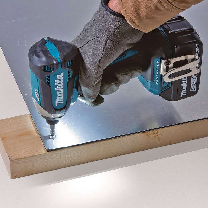 Visseuse à chocs MAKITA DTD153ZJ 18V Li-Ion 170Nm (vendu sans batterie)