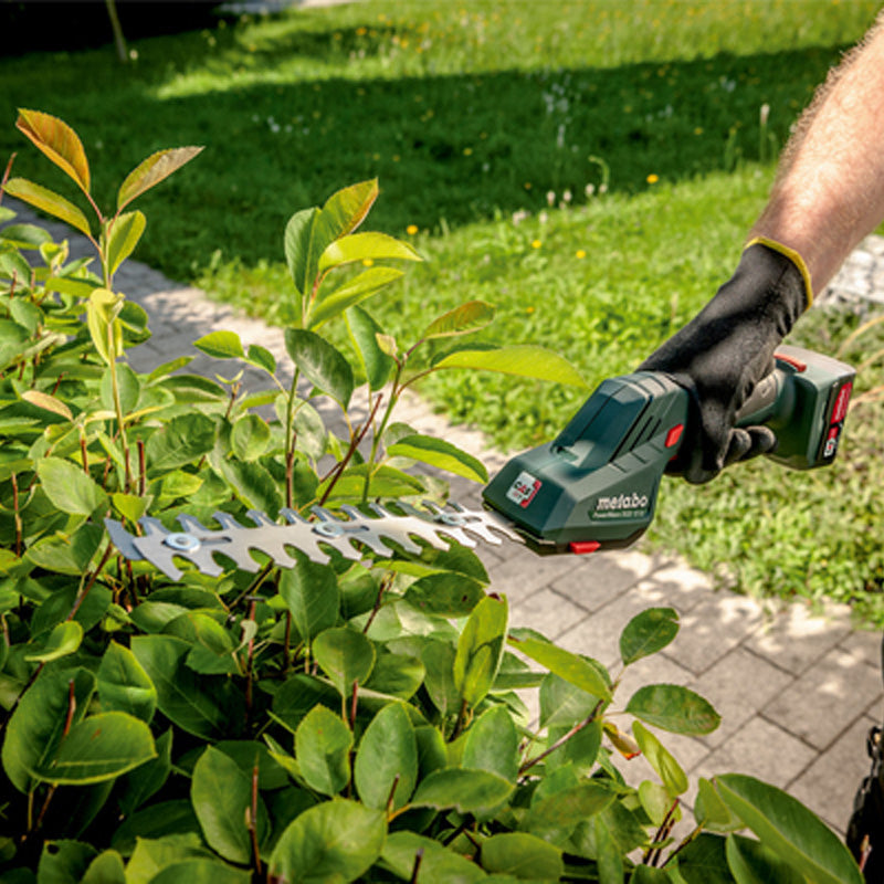 Taille-bordures METABO 12 V PowerMaxx SGS 12 Q  1x 2,0 Ah Li-Power, SC 30 + coffret