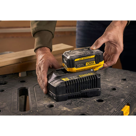Batterie 18V 4Ah STANLEY SFMCB204-XJ