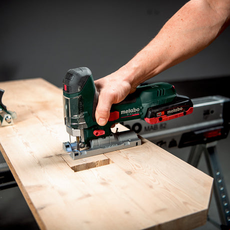 Scie sauteuse METABO "champignon" 130mm 18V ST 18 LT 130 BL - Pick+Mix (machine nue) coffret metaBOX