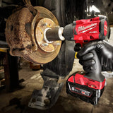 Boulonneuse à choc MILWAUKEE M18 Fuel 881Nm avec 2 Batteries 5Ah  1 Chargeur et HD Box