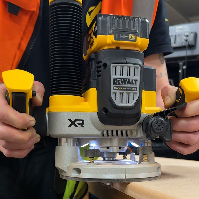 Défonceuse DEWALT DCW620NT-XJ XR 18V Brushless 8-12 mm