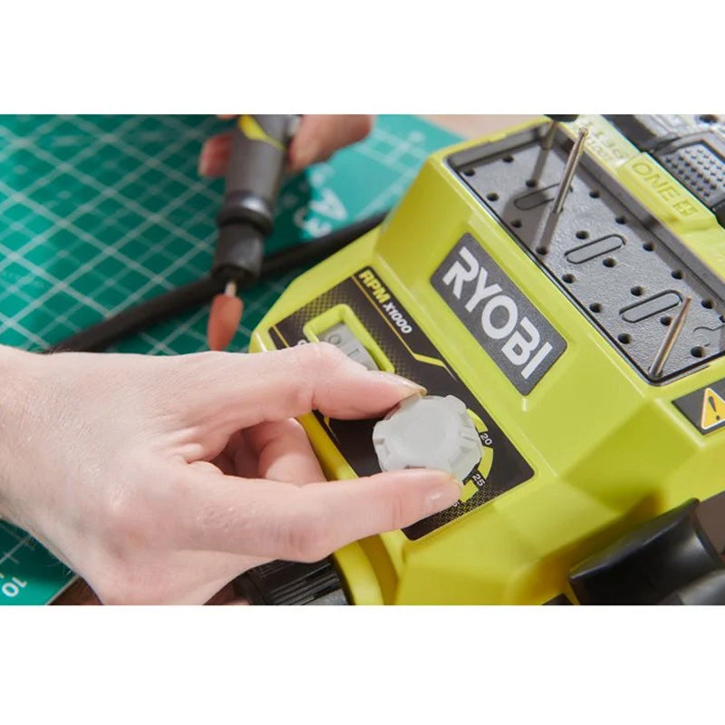 Mini-outil multifonction 18V ONE+™ RYOBI RRTS18-0A35 avec 35 accessoires