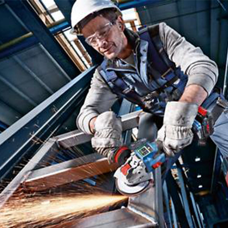 Pack  3 outils 18V BOSCH : GSB 18V-110C + GKS 18V-68GC + GSA 18V-28 + 1 batterie 4,0 Ah (ProCORE) + 2 batteries 5,5 Ah (ProCORE) + GAL 1880CV (L)