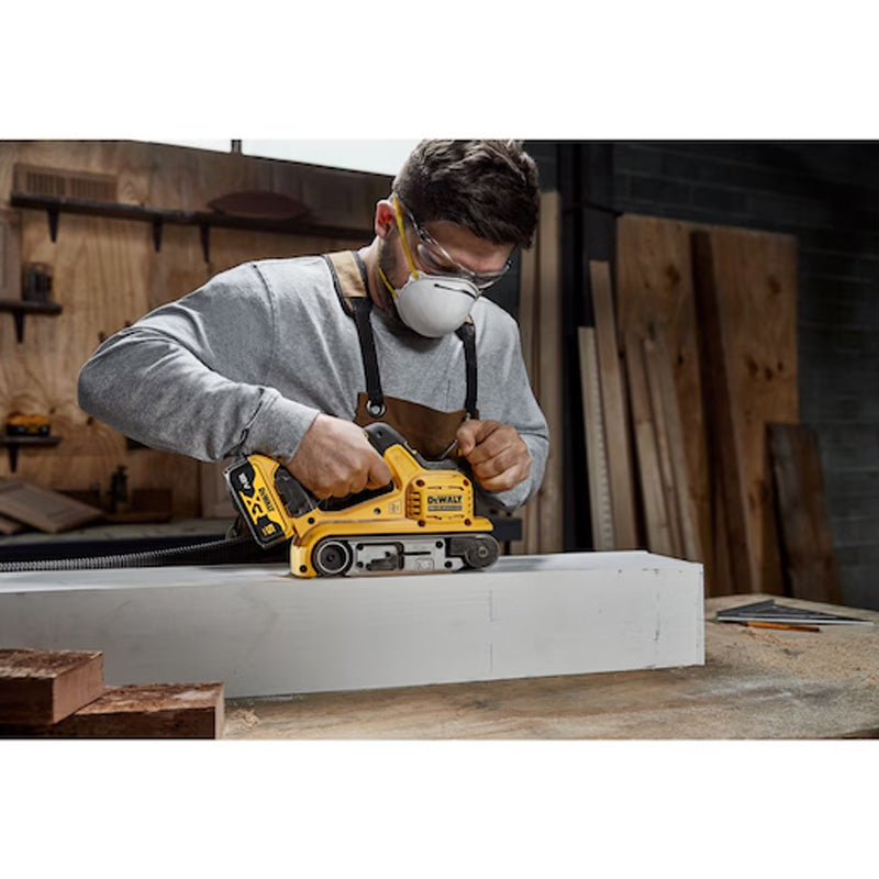 Ponceuse à bande 75 x 533 mm DEWALT DCW220P2-QW XR 18 V 5 Ah Li-Ion Brushless