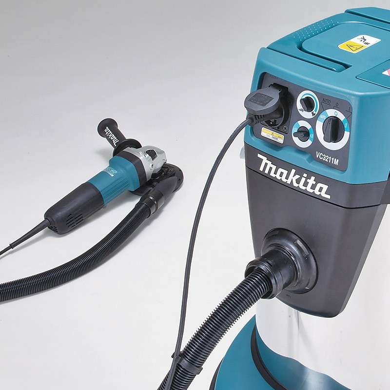 Aspirateur MAKITA VC3211MX1 32l 1050 W 220mbar