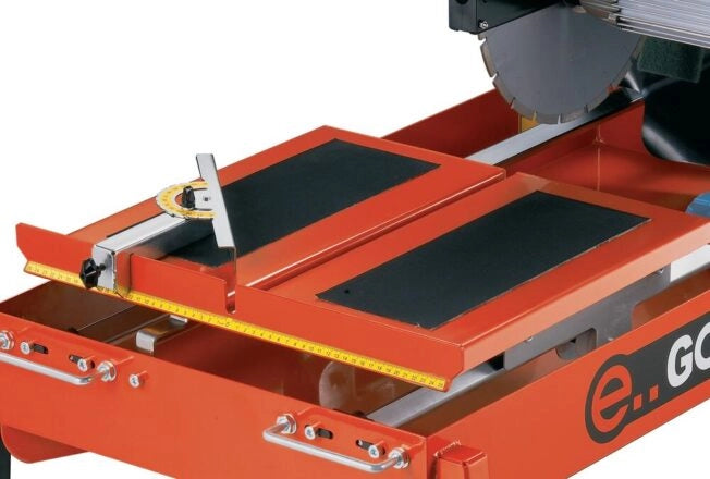 Scie sur table Ø350 spéciale maçons DIAM INDUSTRIES EGOPLUS 2200W livrée avec disque ST80 - Ø350