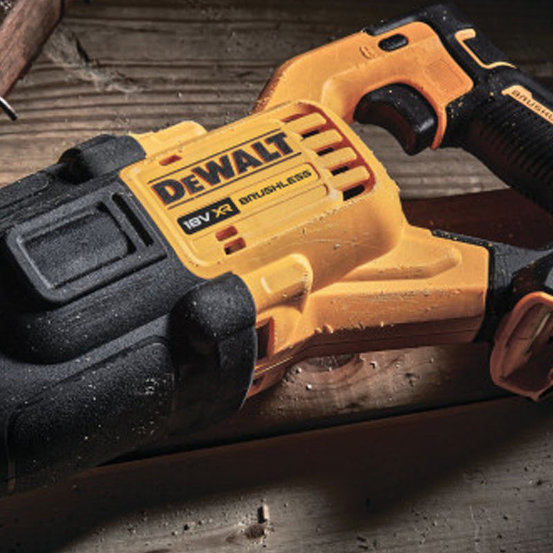 Scie sabre XR 18V ADVANTAGE Brushless DCS386NT-XJ DEWALT