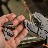 Pince à sertir pour embouts NEO TOOLS 01-506 livré avec 2 matrices